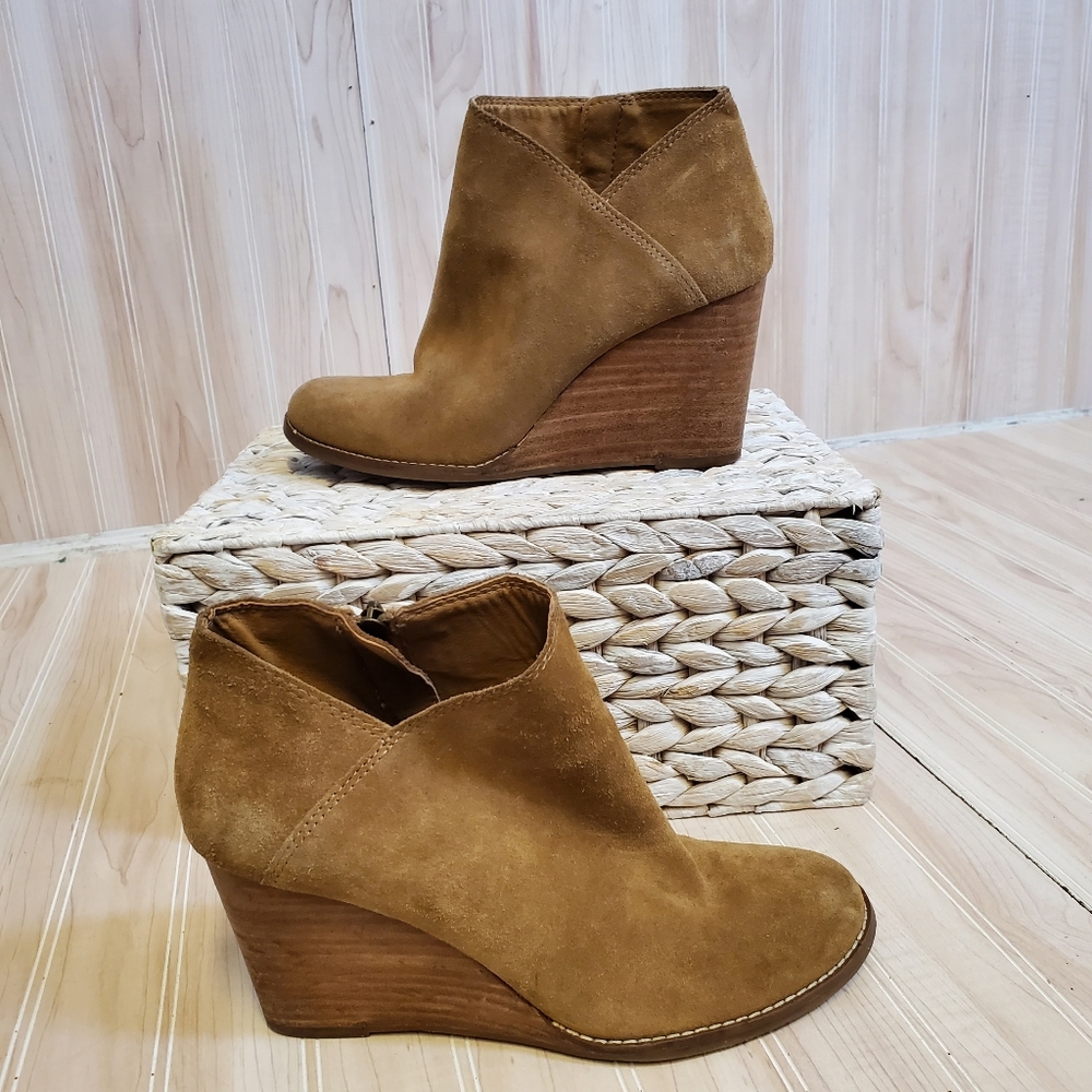 Lucky Brand Yakeena Brown Suede Wedge Ankle Boots Bohemian Tan Women's Size 8